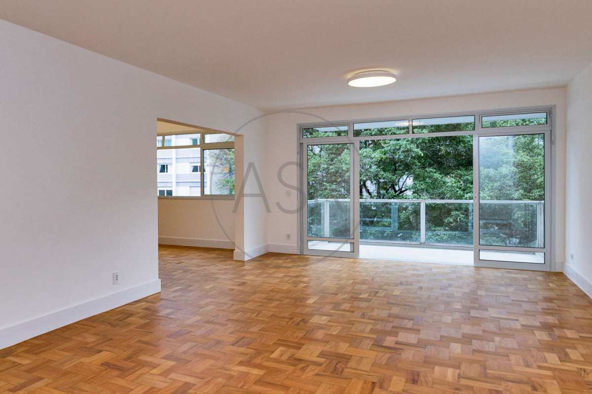 Apartamento de 230m² com 3 quartos a venda em Higienópolis.