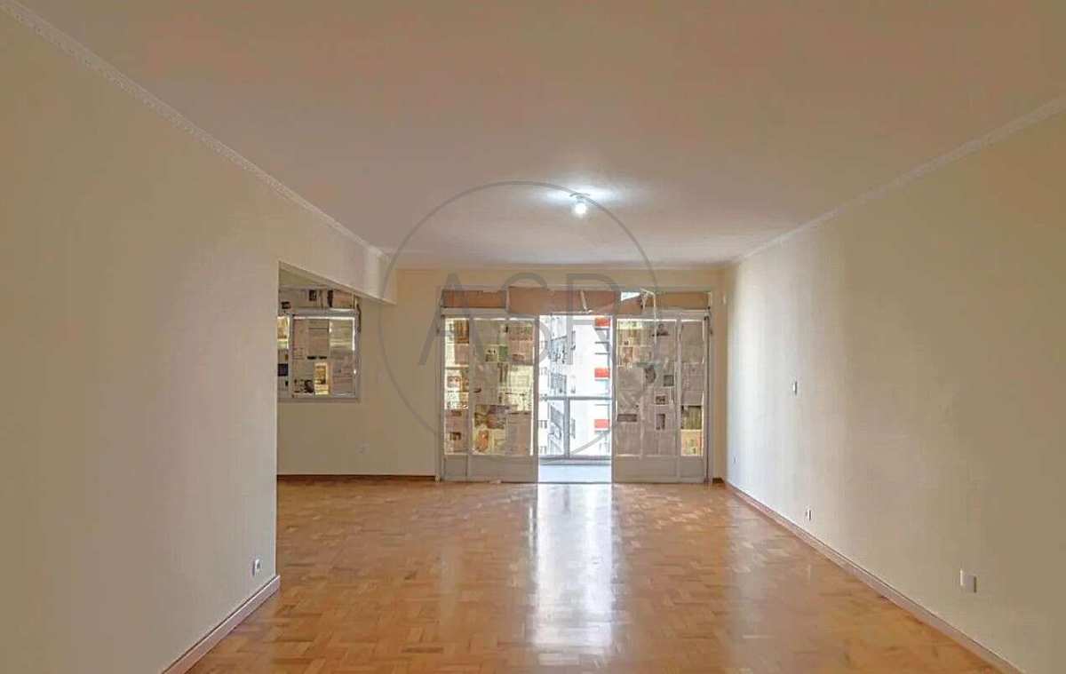 Apartamento de 230m² com 3 quartos a venda em Higienópolis.