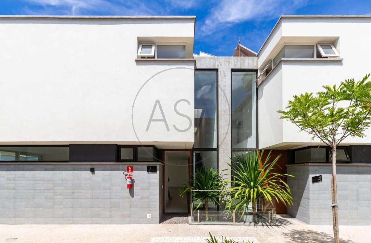 Casa de 427m² em condomínio fechado, com 4 quartos e 4 vagas, a venda no Campo Belo. - ASR Imóveis