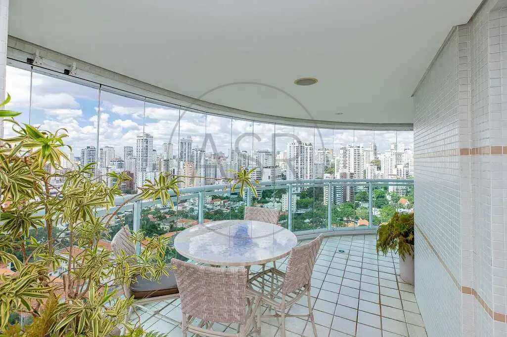 Cobertura no Pacaembu: 4 quartos, 3 suítes, 847m² e 6 vagas. - ASR Imóveis