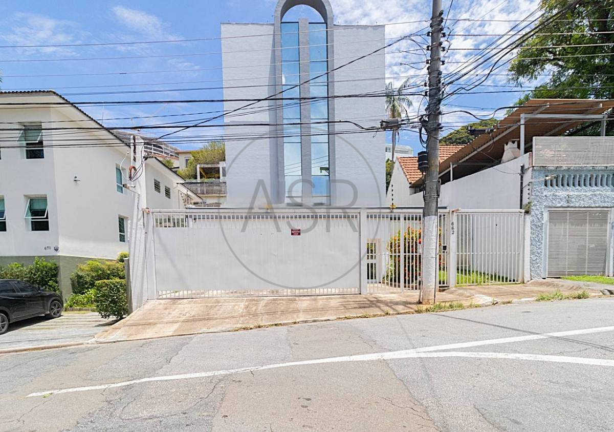 Prédio Comercial de 580m²para locação, próximo ao metro Sumaré.