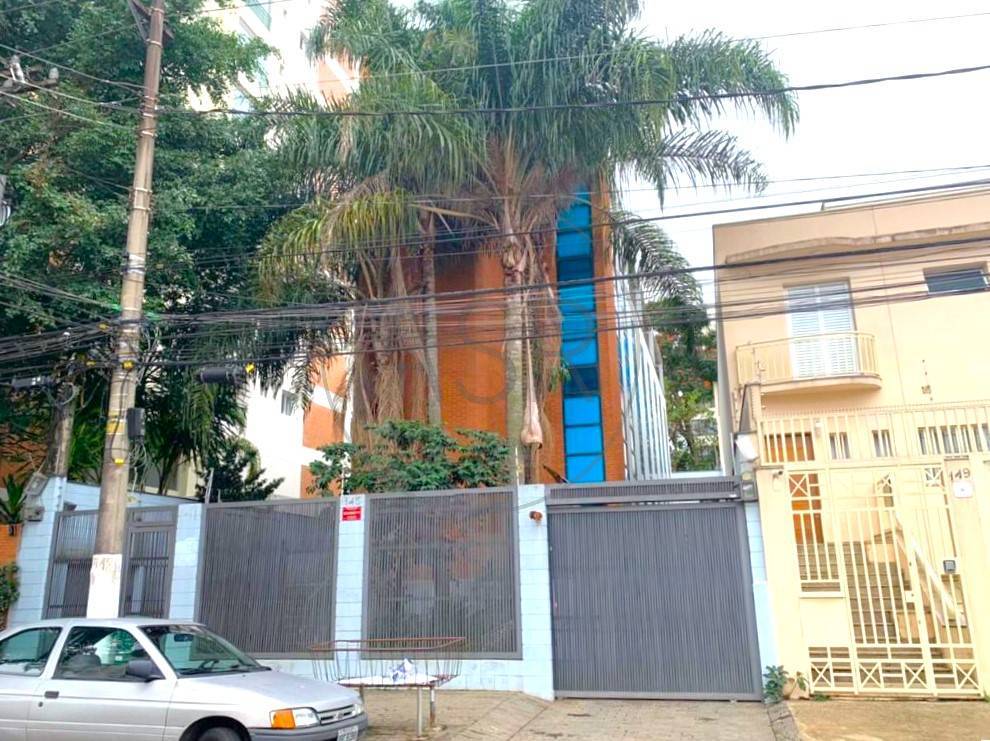 Prédio Comercial semimobiliado com 901 m² para locação na Vila Clementino, São Paulo.